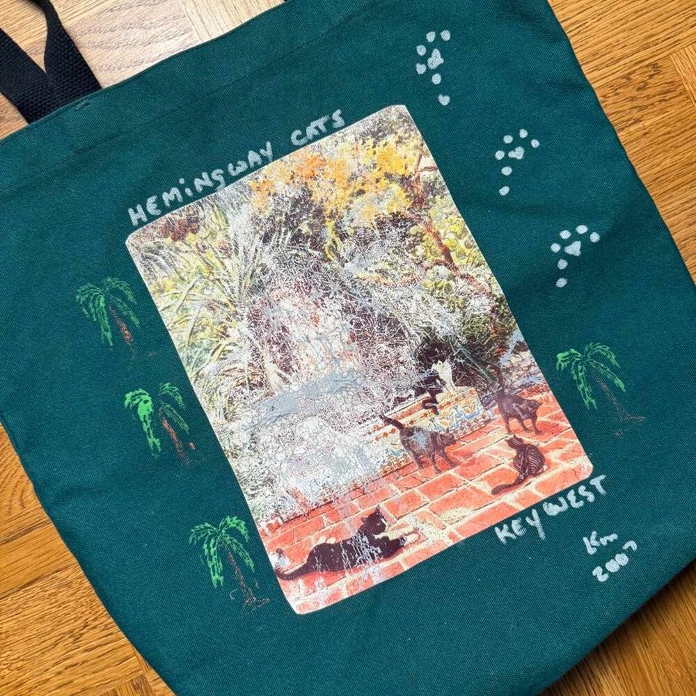 Hemingway Cats Key West 2007 Green Canvas Tote Bag